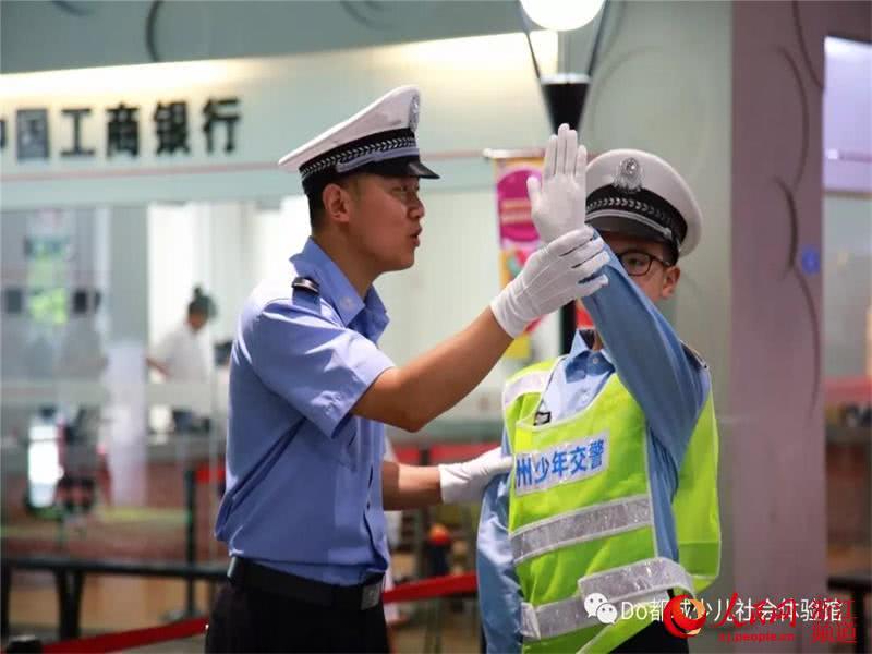 小候鸟体验多样职业魅力 看点快报