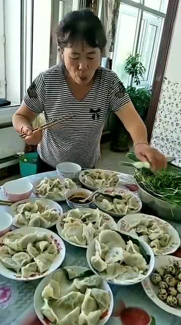 恶搞东北人吃饺子的视频，恶搞东北人吃饺子的视频大全
