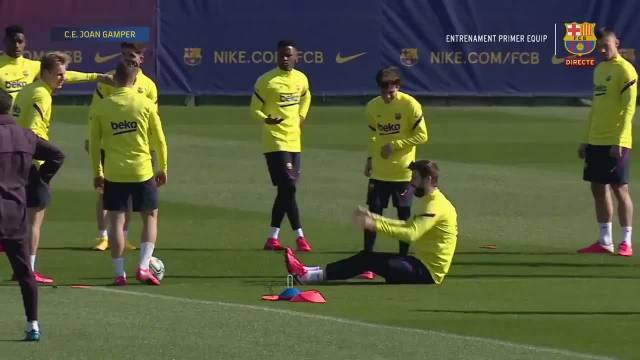 巴塞罗那旅游文案沙雕，巴塞罗那的文案