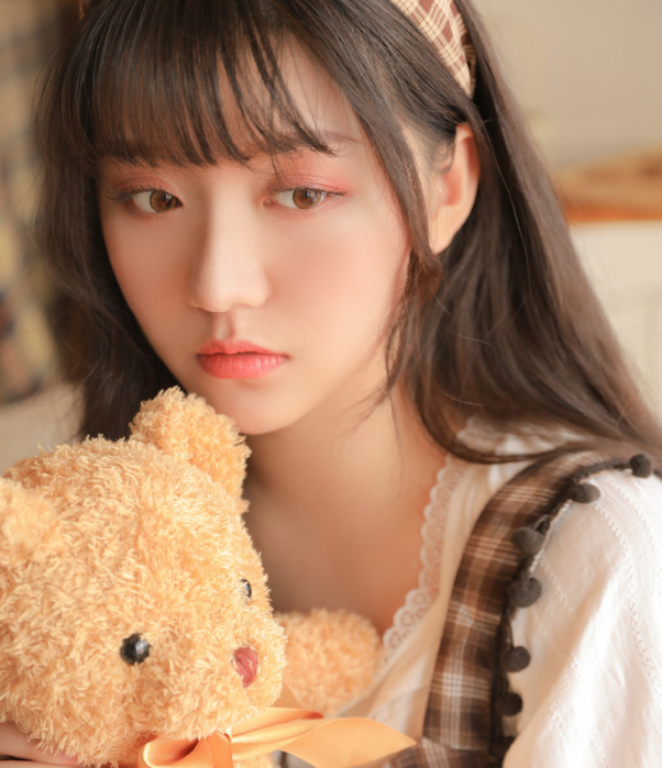 清纯可人的邻家少女,清新甜美清雅灵秀