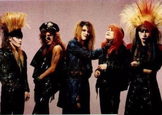 你眼中的杀马特 其实是亚洲摇滚巅峰级人物 看点快报