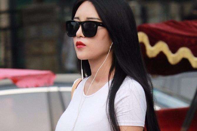 心理学 喜欢戴墨镜的人到底在隐藏什么 看点快报