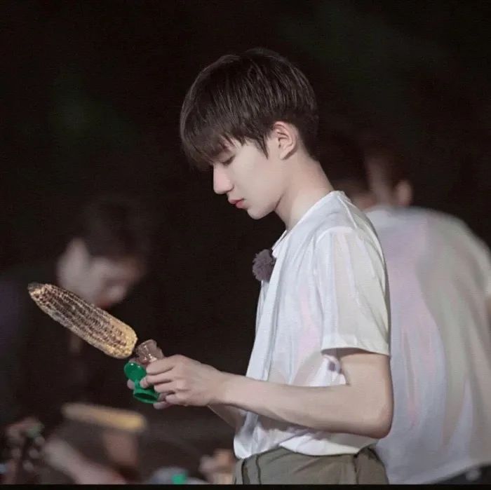 爱豆头像 tfboys王源头像 超酷超帅