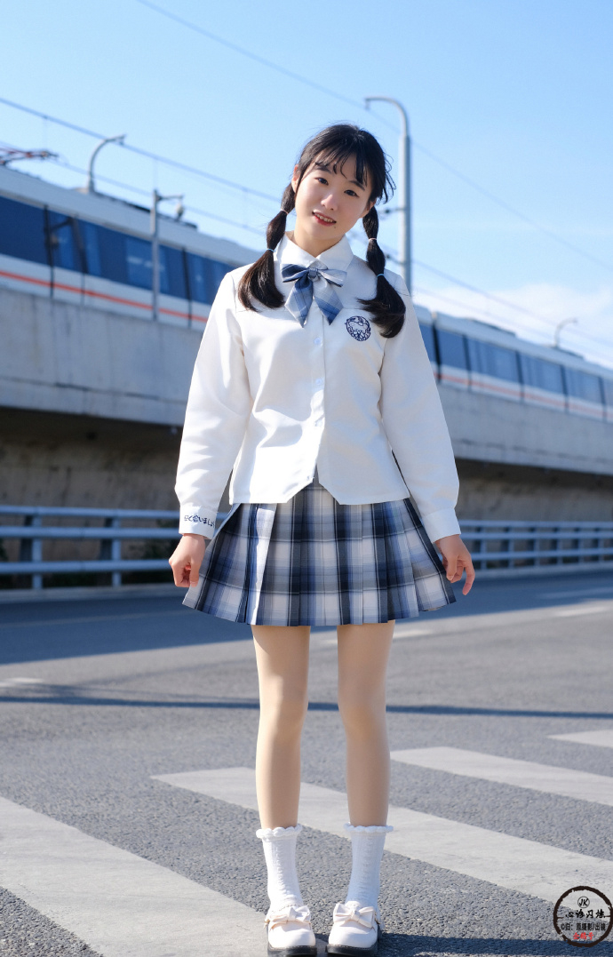 jk少女阴天之后总有续命的晴空