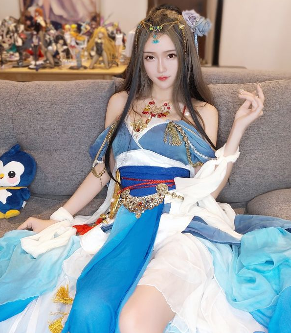 腐团儿cos明月心火了,意外被