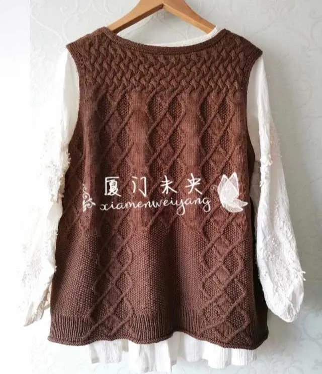 实体店有点小贵的毛衣背心,仿了一件,竟比原版还好看