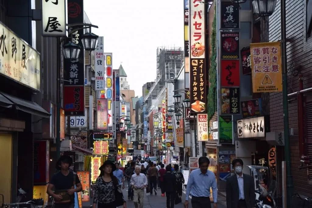 解构新宿歌舞伎町 风俗 街玩法 要记住这些地方并不安全 看点快报