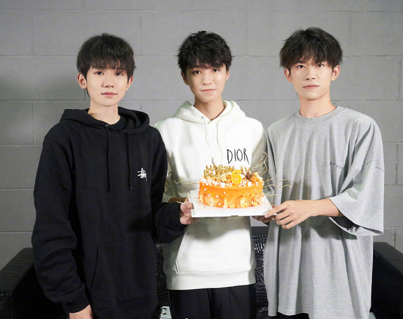 tfboys真实关系怎么样?3人久违合照,只有他穿得