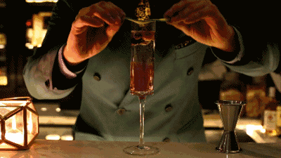 鸡尾酒会上的礼节