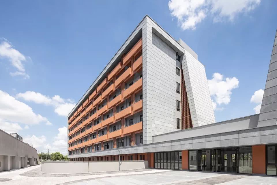 上海托马斯实验学校新建工程/同济大学建筑设计研究院