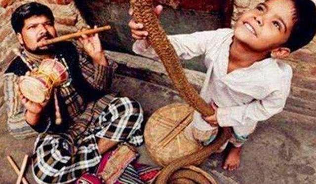 印度男子13岁绝食 78年不吃不喝不排泄 现如今他怎么样了 看点快报