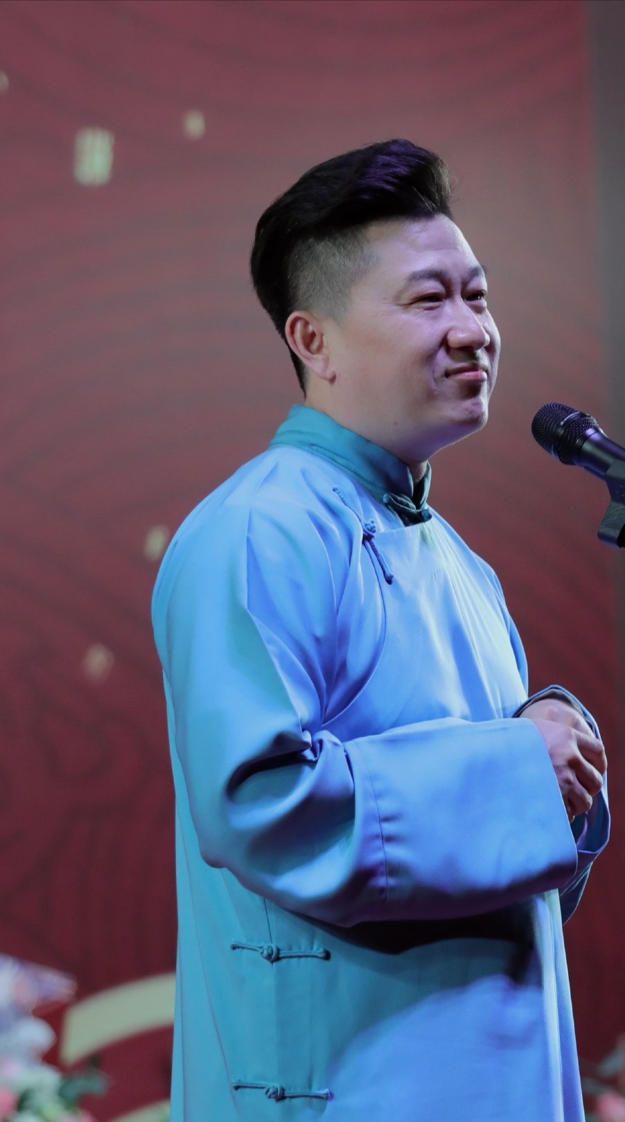 为什么喜欢德云社啊?来听听德云女孩怎么说的吧!