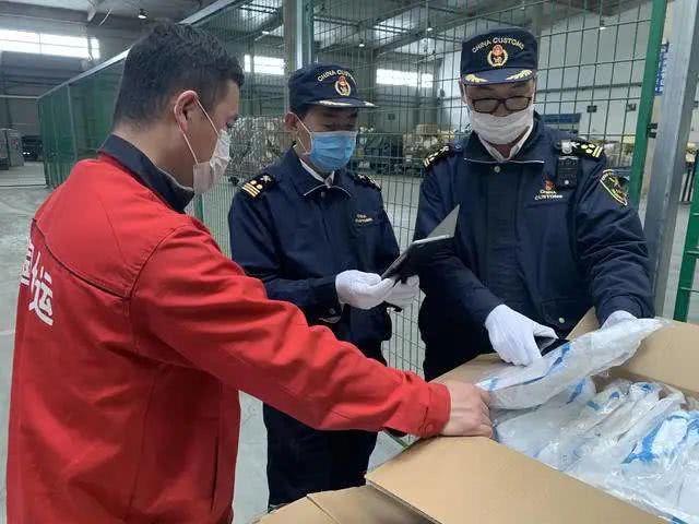 海关提醒家长 六一礼物这样选 看点快报