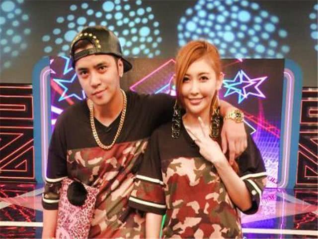 官宣分手之后,罗志祥参加节目面容憔悴,和蝴蝶姐姐默契互动