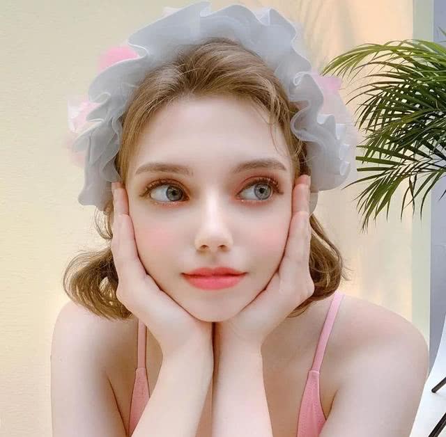 火爆全网的德国模特chloe 美胸细腰翘臀大长腿 让人欲罢不能 看点快报