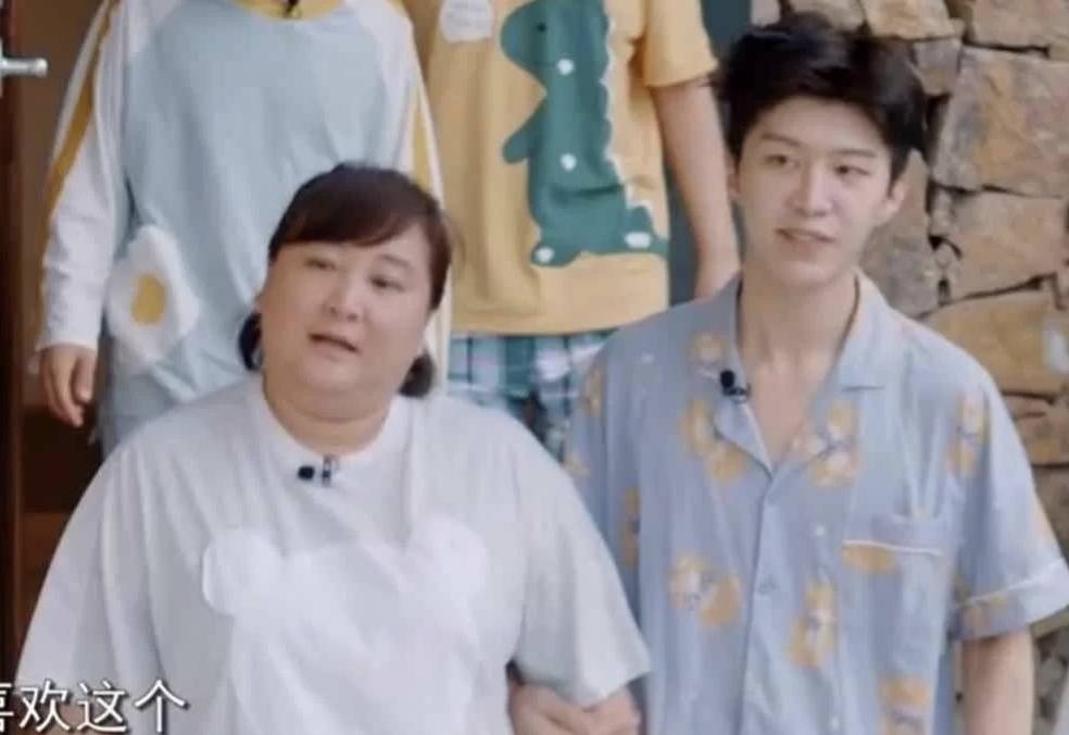范丞丞,贾玲