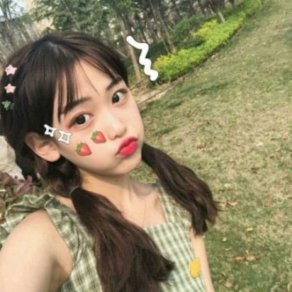 嘟嘟嘴,女生头像