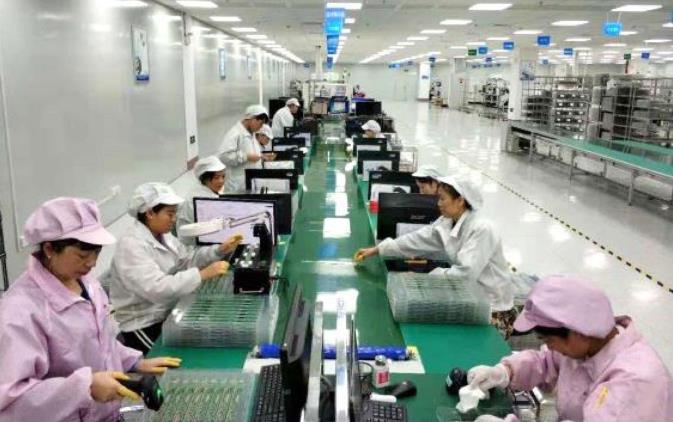 群创光电,郭台铭