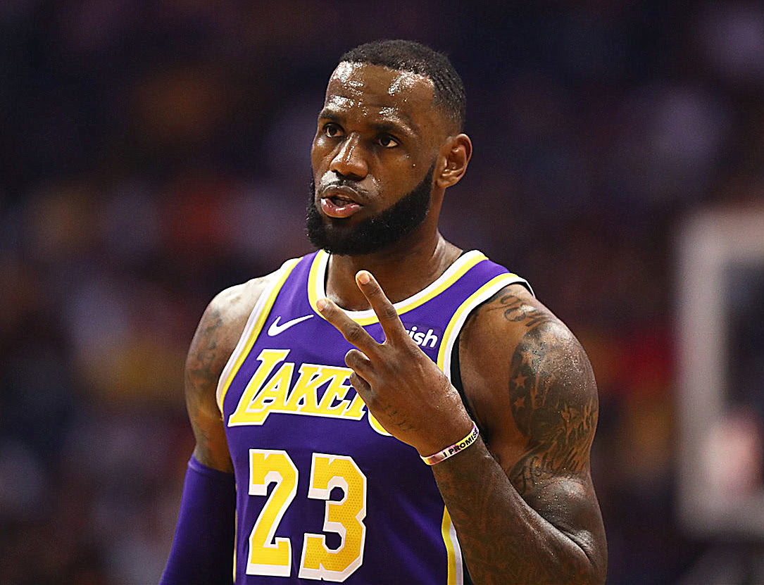 NBA五大「客場消聲器」，詹姆斯柯瑞上榜，第一經常讓客場高喊MVP！-黑特籃球-NBA新聞影音圖片分享社區