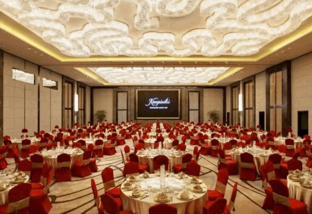 精灵王国的入口就在这个婚礼上 丛林深处 精灵般的我们相遇了 看点快报