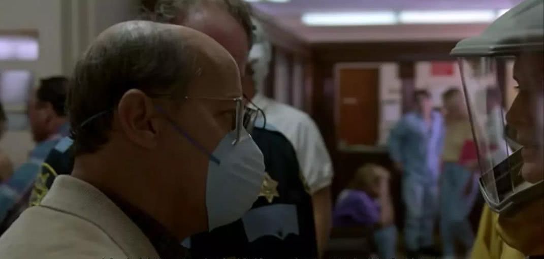 美国电影《传染病》完整版,推荐观看!