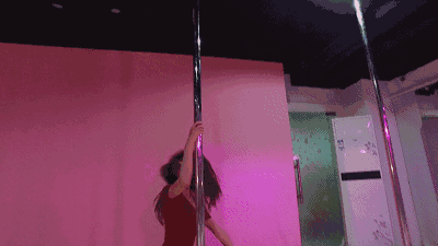 咱们是去看钢管舞的啊!