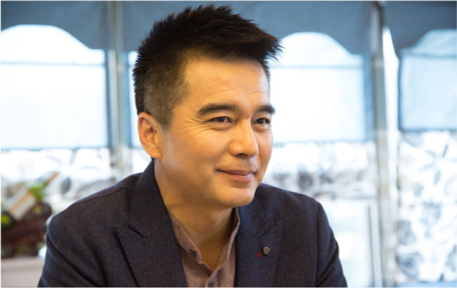 许亚军,何晴