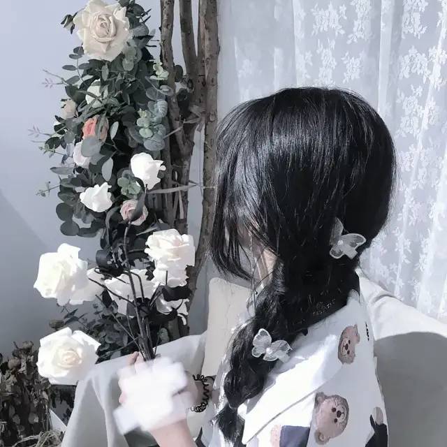 仙气女生头像:粉黛桃花岭/女头