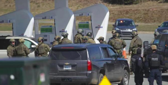 加拿大史上最凶残血案 富豪牙医假冒警察 趁疫情无差别屠杀 看点快报