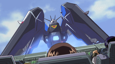 自由高达的飞翼如此巨大,除了里面藏着两支炮,还有什么用途