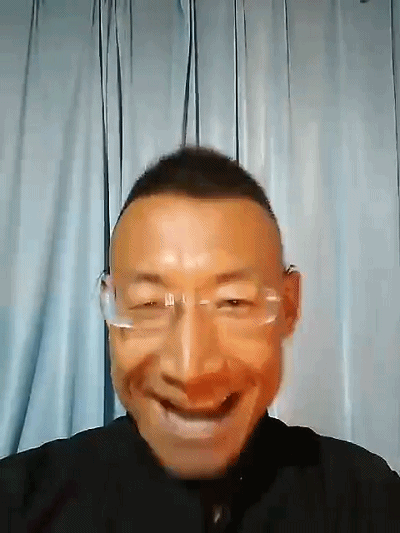 奥利给大叔不是小丑,他也想体面的活着