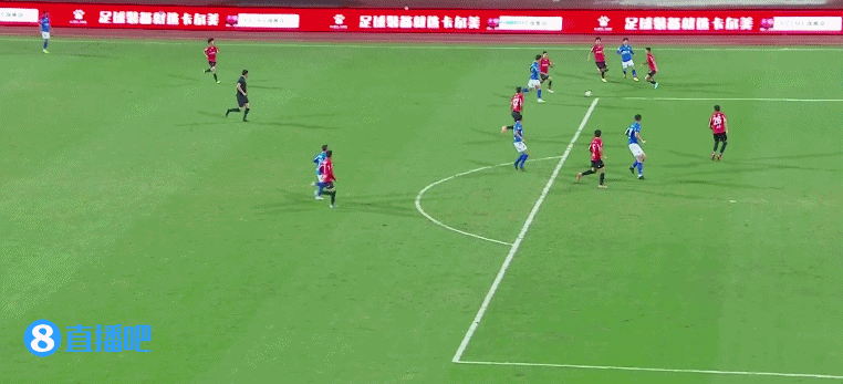 中甲-莱昂纳多倒钩破门芦洋世界波 成都2-1泰州取三连胜