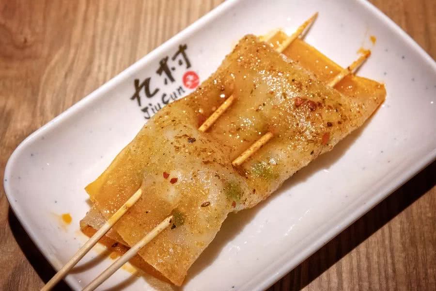烧烤,烤脑花,凉糕,豆腐
