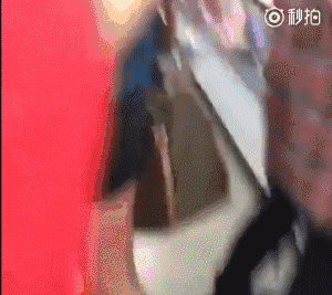 最怕吃辣的王嘉尔评论下全是辣椒,他到底做错了啥?