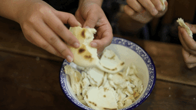biangbiang面,擀面皮,油泼面,灌汤包,羊肉泡馍,肉夹馍,臊子面,豆腐脑