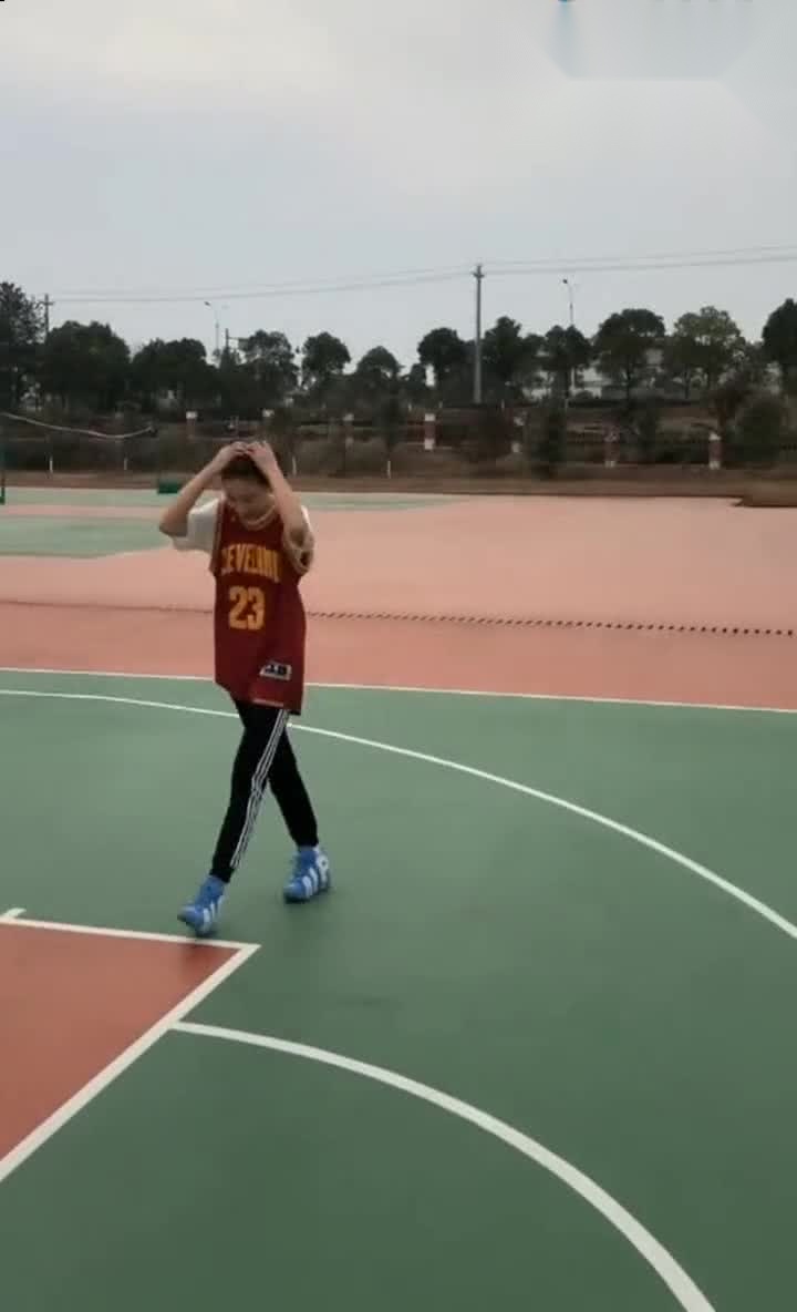 0?fmt=jpg&size=62&h=1184&w=720&ppv=1