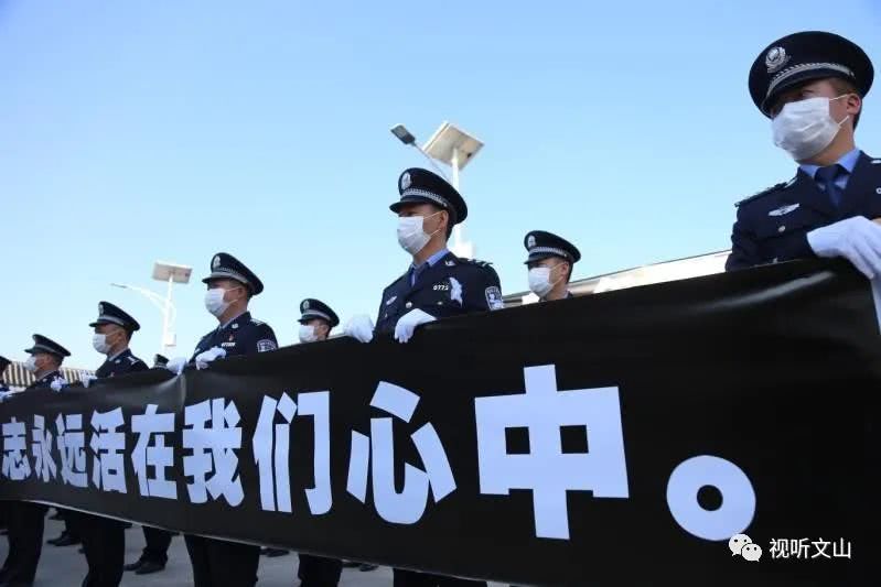 原来 他是这样的 铁血战士 看点快报