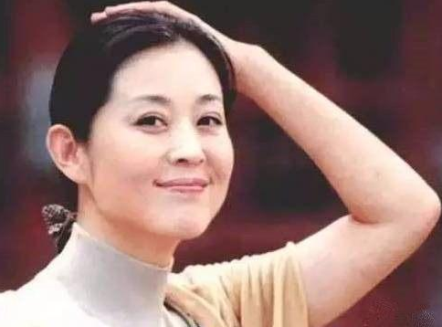 倪萍年轻时的照片,居然这么美,难怪赵忠祥夸她有气质