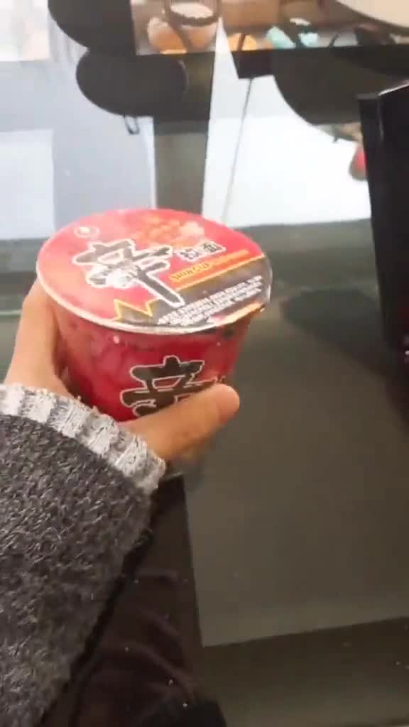 0?fmt=jpg&size=28&h=1024&w=576&ppv=1