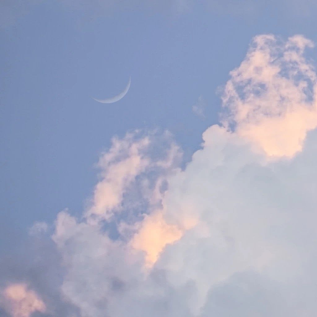 超温柔的背景图:我喜欢云朵大海,星光和彩虹,一切因你