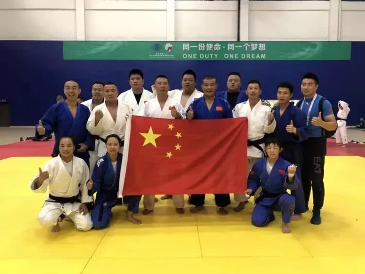 90后警察 带着一身旧伤 去往新的 战场 看点快报