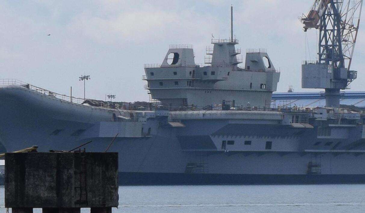一个月前就该下水了 如今还是 空壳 印度造航母为何这么难 看点快报