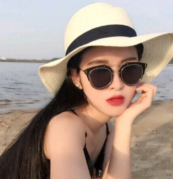 炫酷·墨镜·女生头像:白头偕老这件事,其实和爱情无关