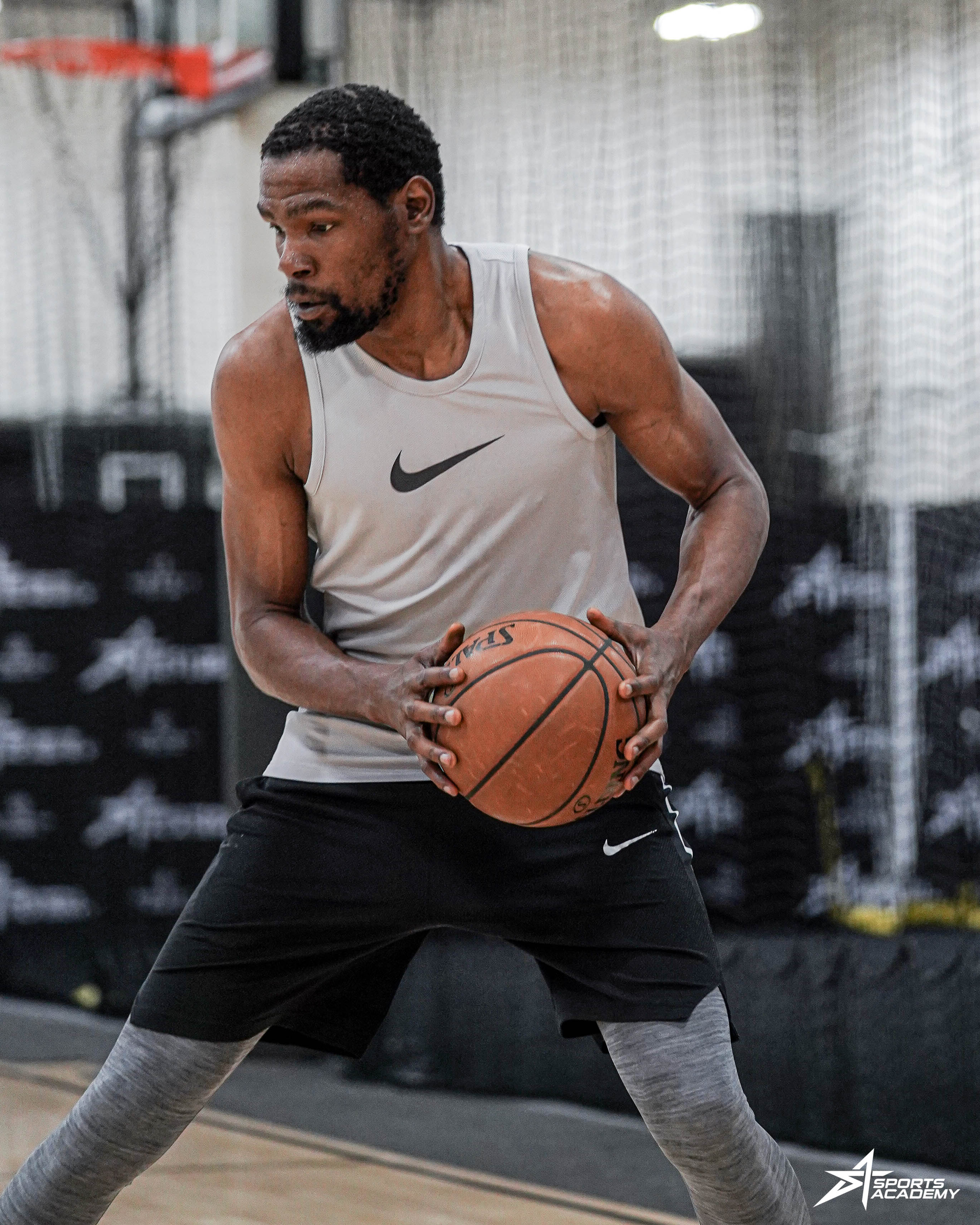 The Latest Durant Training Photos Are Released Visually Gaining A Lot Of Muscle Trying A Difficult Jump Shot Is Completely Unlike The Achilles Tendon Injury Daydaynews