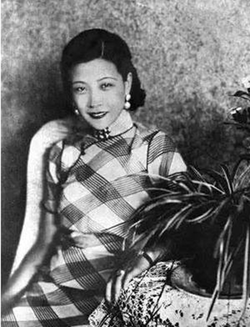 唐季珊