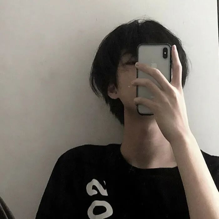 ins风格男生头像/当你在努力的时候给自己找理由
