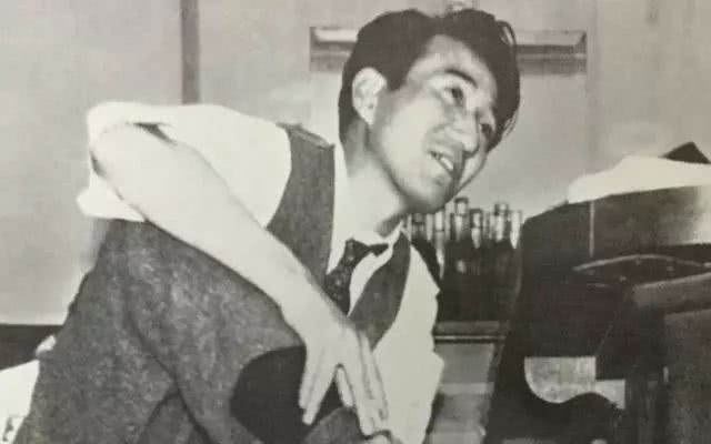 世人都说太宰治太丧 作品消极负面 也许是我们对他的误解吧 看点快报