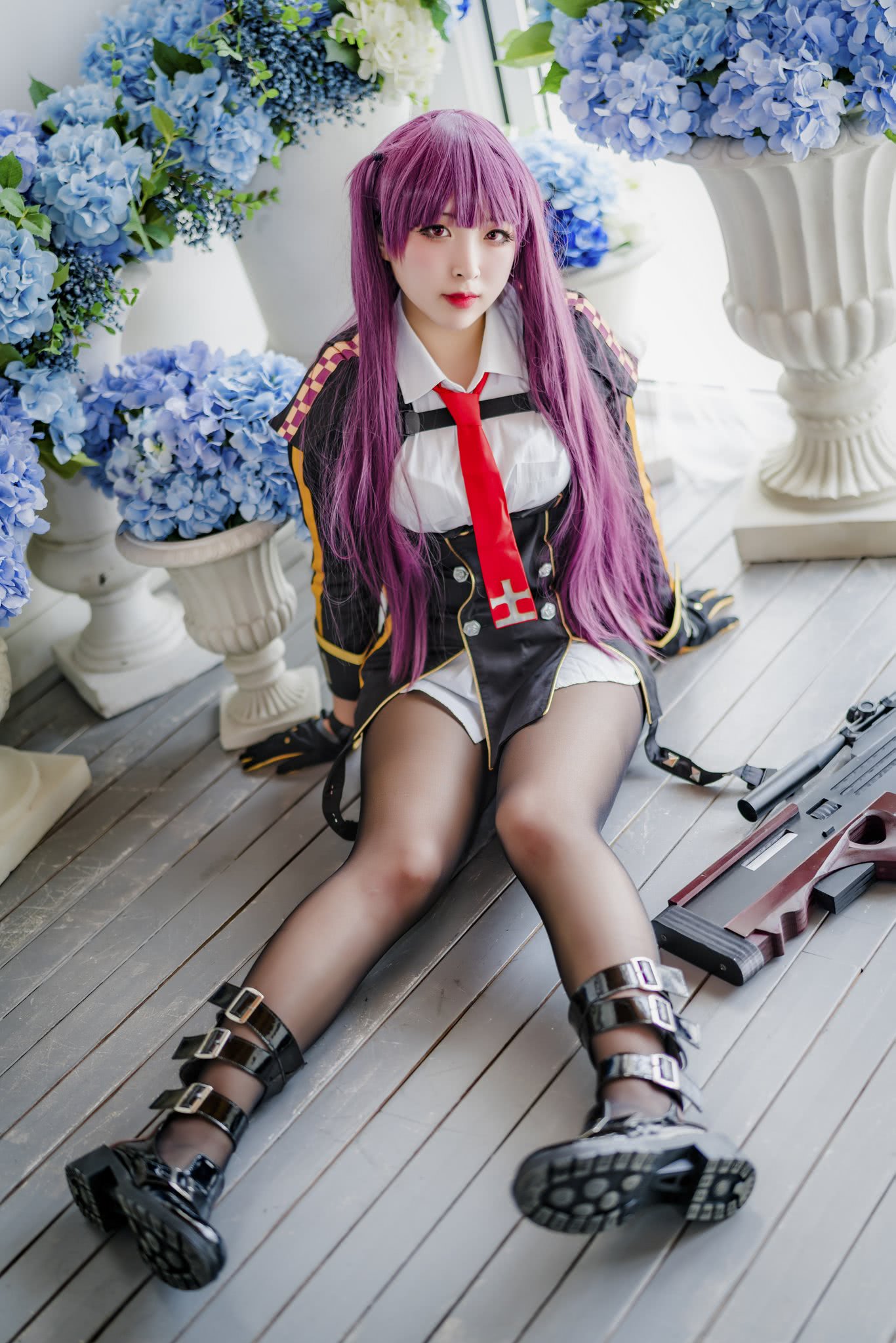 紫马尾 黑手套 Coser小姐姐枪下留人 看点快报