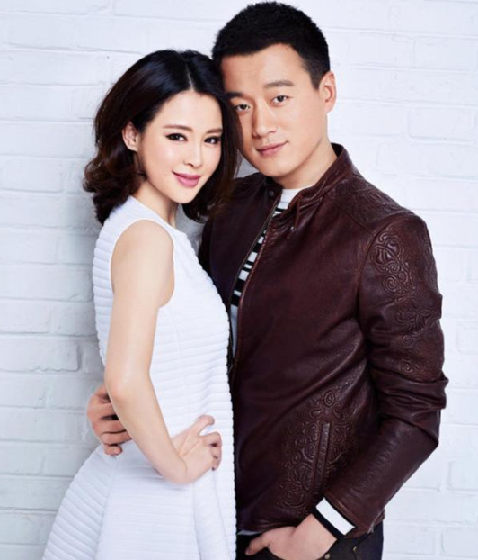 原来佟大为的老婆就是这个女演员,背景很强,把3个孩子