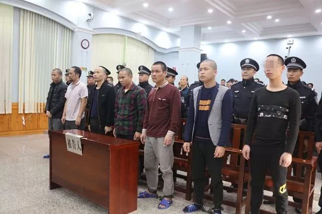 被告人,黑社会性质组织,赌场,广西,有期徒刑,黄世庆,黑社会,法院